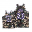 Maillot Mitchell & Ness Lakers de Los Angeles ^ 23 LeBron James Woodland Camo - Camo